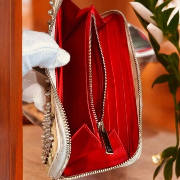 Christian Louboutin Panettone Studded Flower Long Zippy Wallet - Picture 5 of 10